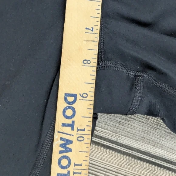 Under Armour Compression Tights Leggings Size XS Black 3/4 Length - Picture 12 of 12